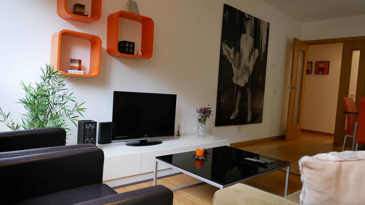 Apartamentos Antares 1 Milladoiro Ngoại thất bức ảnh
