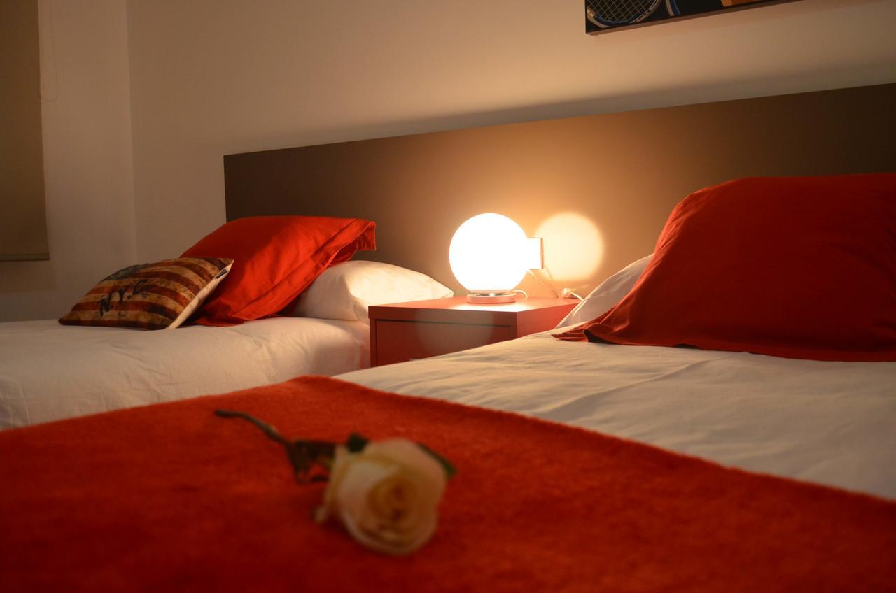 Apartamentos Antares 1 Milladoiro Ngoại thất bức ảnh