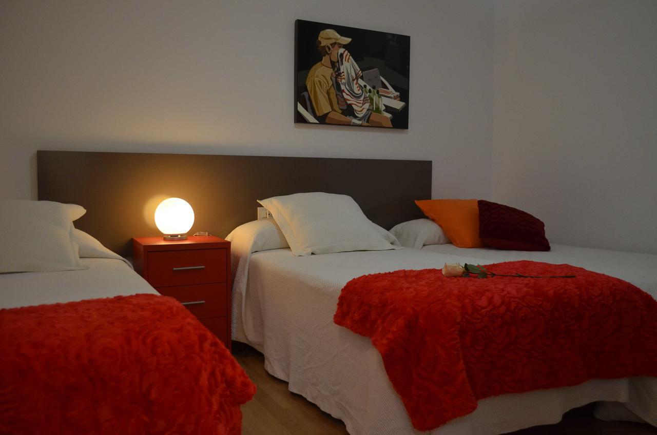 Apartamentos Antares 1 Milladoiro Ngoại thất bức ảnh