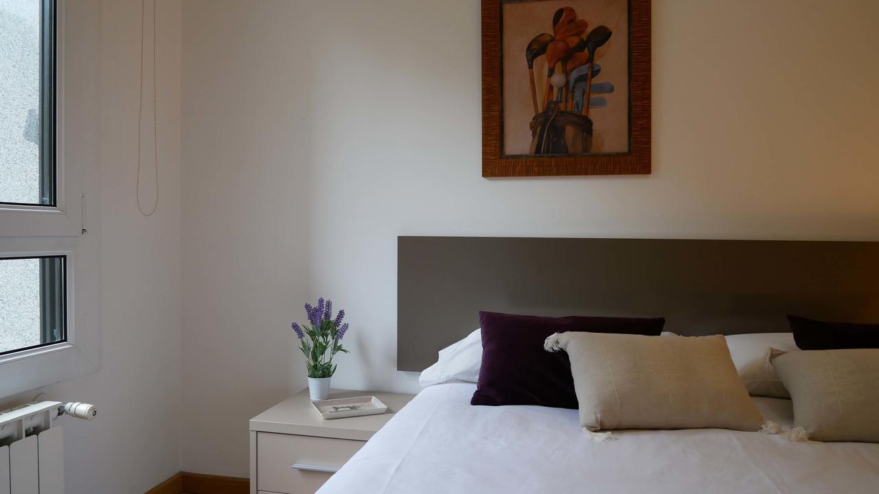 Apartamentos Antares 1 Milladoiro Ngoại thất bức ảnh
